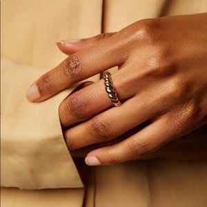 NWOT Ana Luisa Rope Slim Ring Size 6